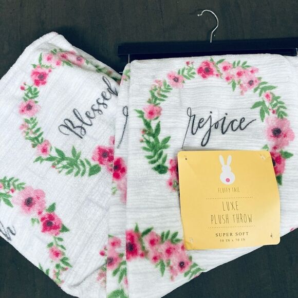 Spring Easter Blessed Rejoice Plush Floral Wreath Throw Blanket - Picture 3 of 5